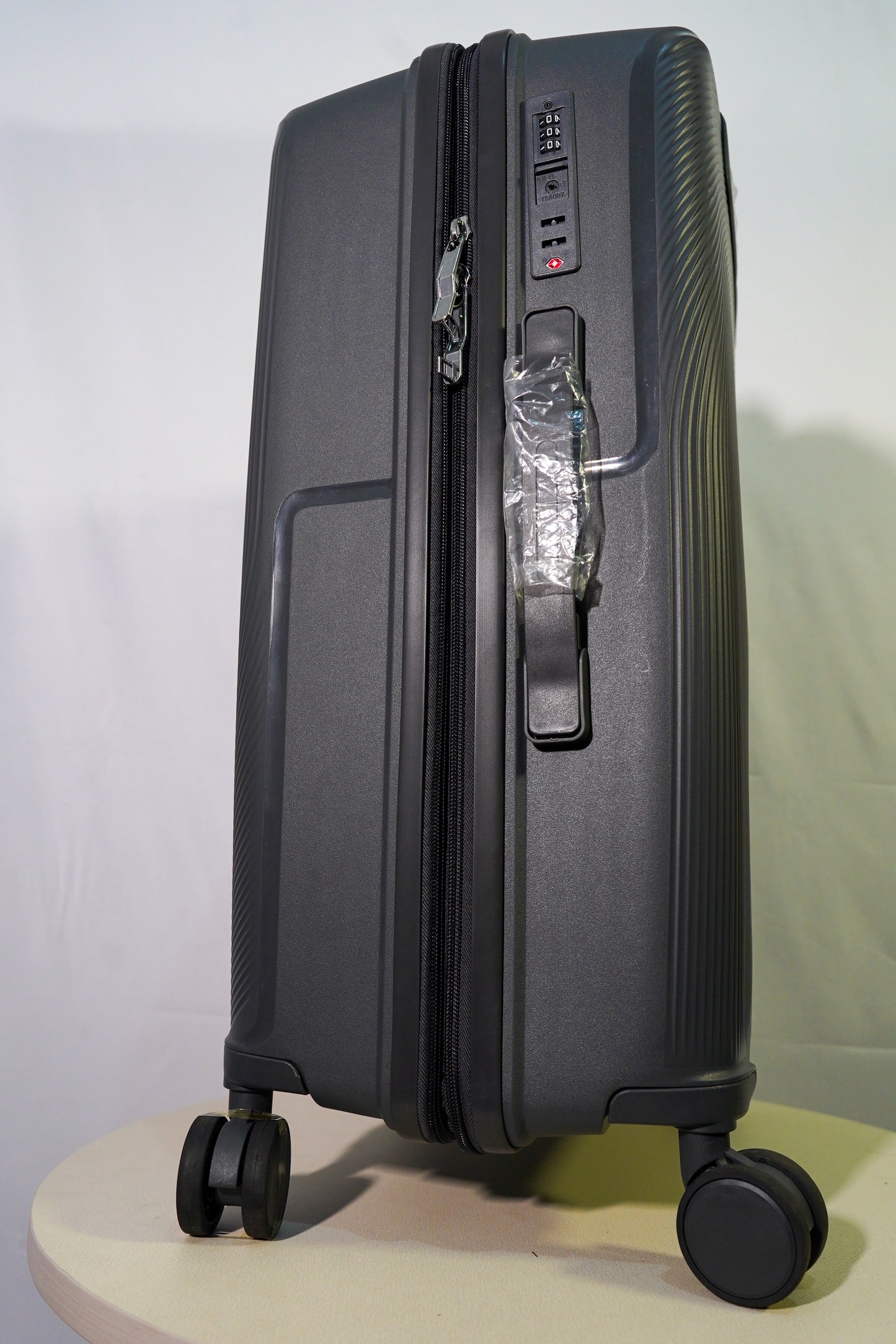 SUITCASE 24 INCH - DARK GREY