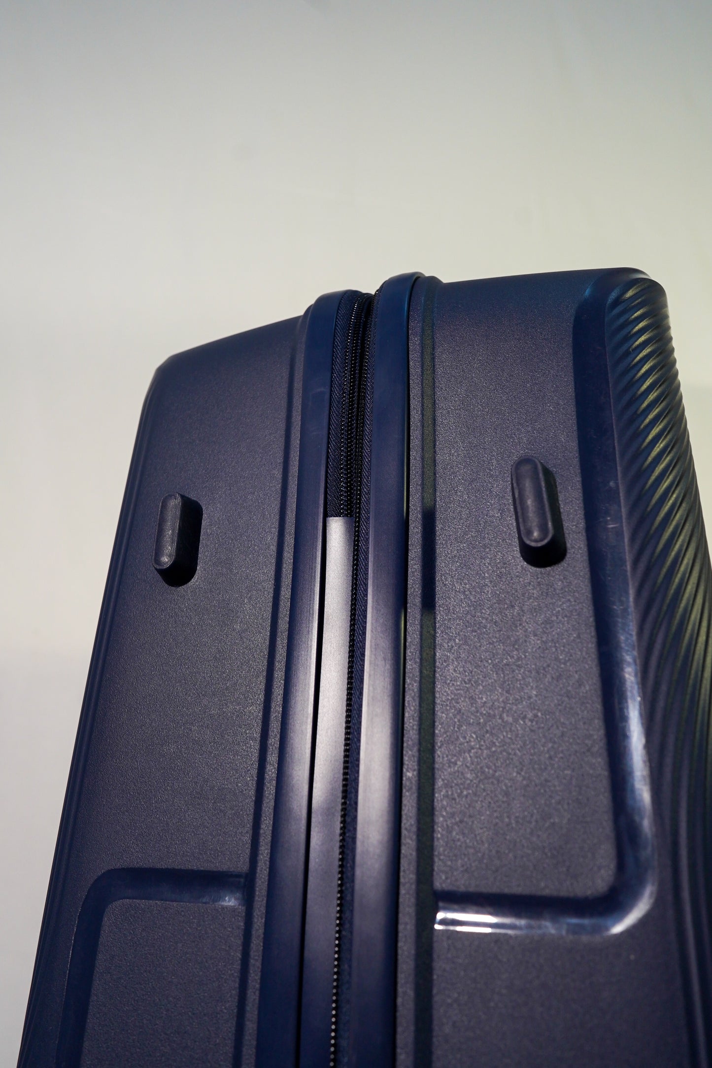 SUITCASE 24 INCH - DARK BLUE