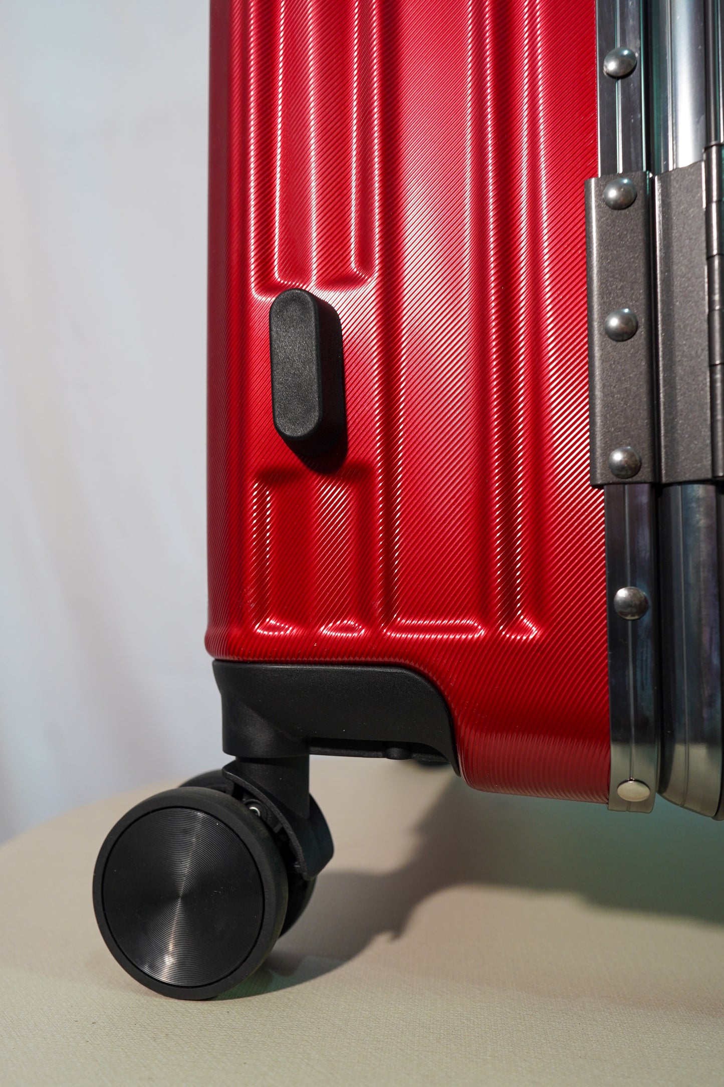 VICTORYA 24 INCH - RED