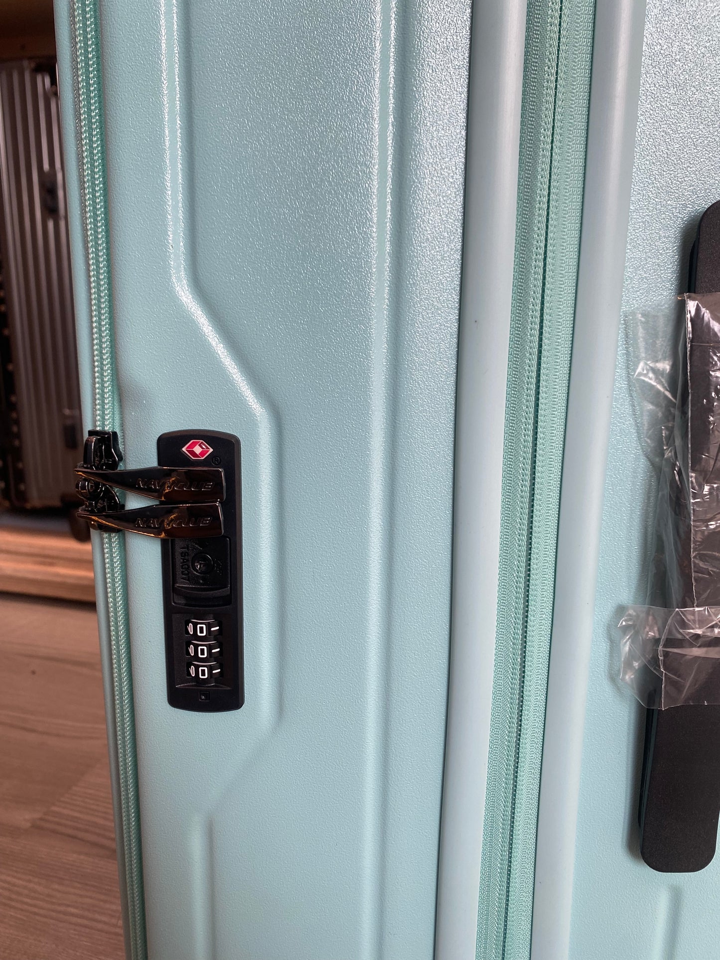 NAVY CLUB - 20/24/28” INCH