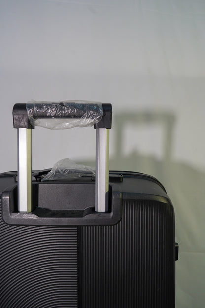 SUITCASE 24 INCH - BLACK
